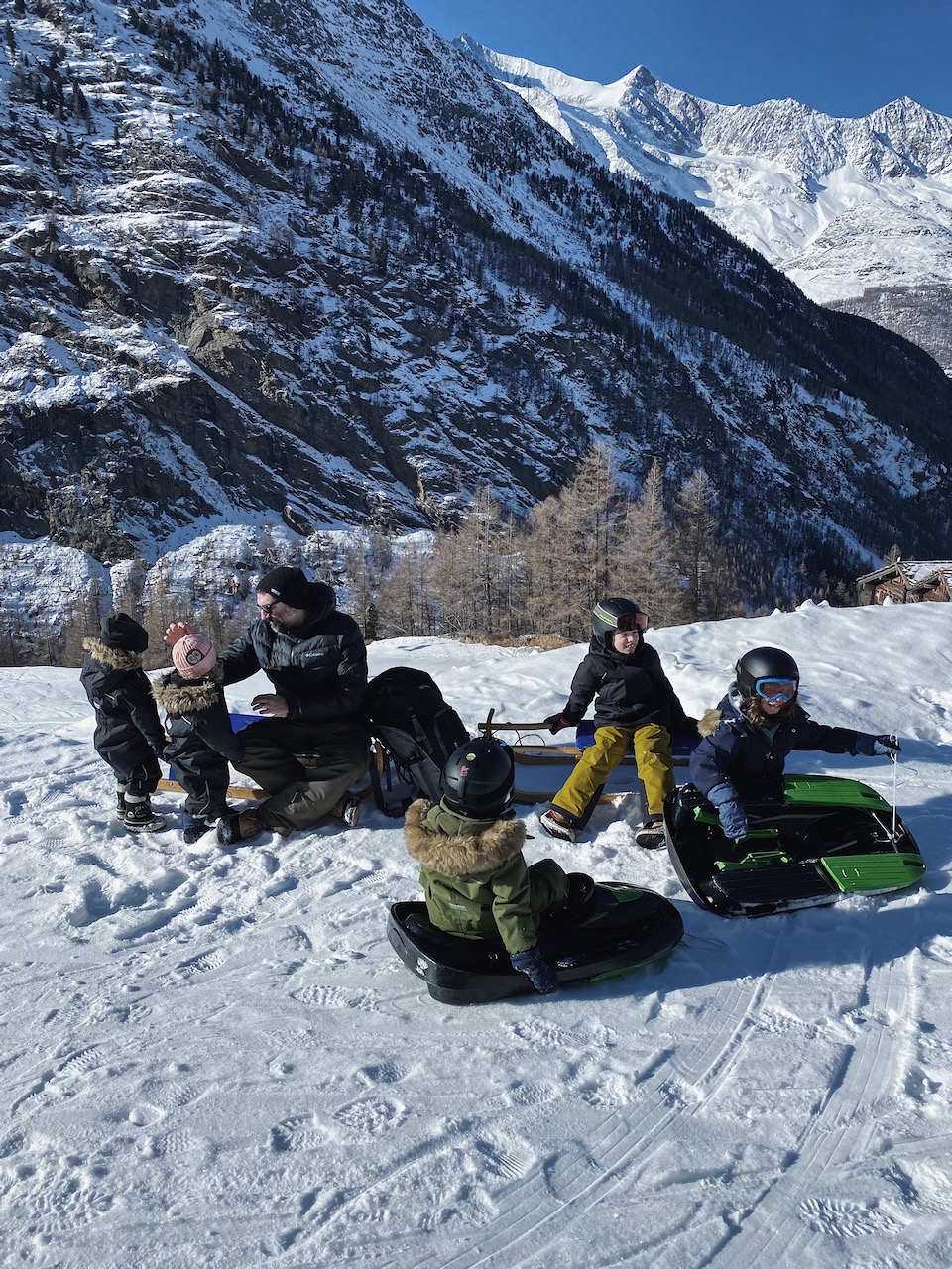 Bild Familie Im Schnee