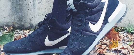 LIKE NIKE